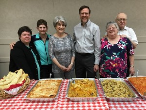 Pasta Extravaganza sponsors: Genie Glucksman, Mimi Meltzer, Ellen Eisner, Warren Berger, Roz Kram, and Ted Kram (not pictured: Rob Kline) (Photo by Felicia R. Black)